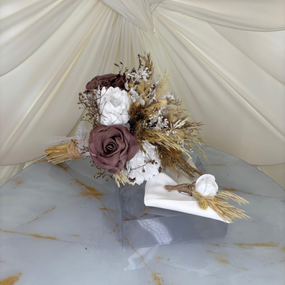 Gelin El Çiçeği Buketi Kahverengi ve Beyaz |Hediyeli Ürün