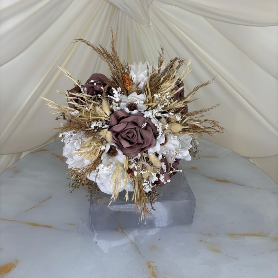 Gelin El Çiçeği Buketi Kahverengi ve Beyaz |Hediyeli Ürün