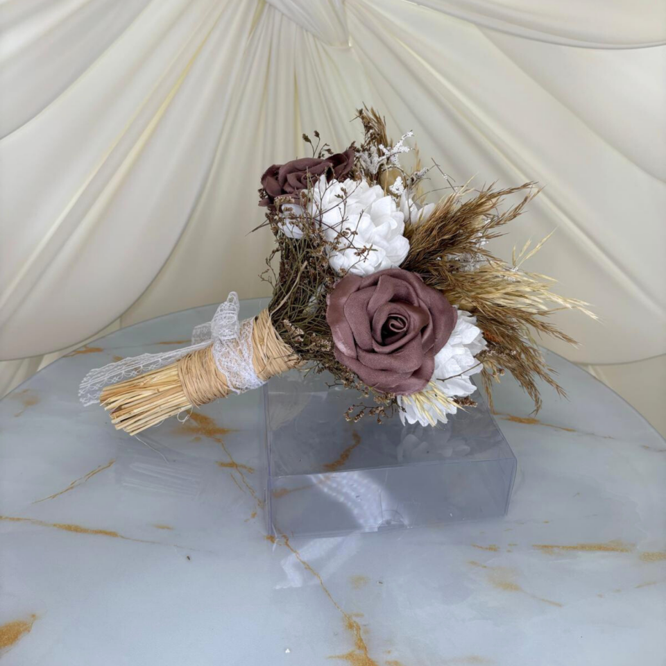 Gelin El Çiçeği Buketi Kahverengi ve Beyaz |Hediyeli Ürün