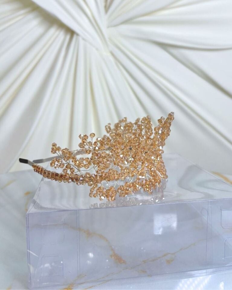 Bej Kristal Taşlı Gelin Tacı | Tesettür Uyumlu Gelin Saç Aksesuarı | Düğün & Kına Gecesi Tacı