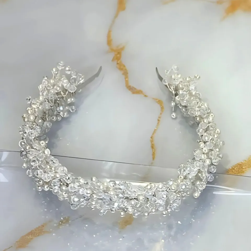 Yoğun Kristal Ve İncili Gelin Tacı | Kristal Ve İncili Saç Aksesuarı