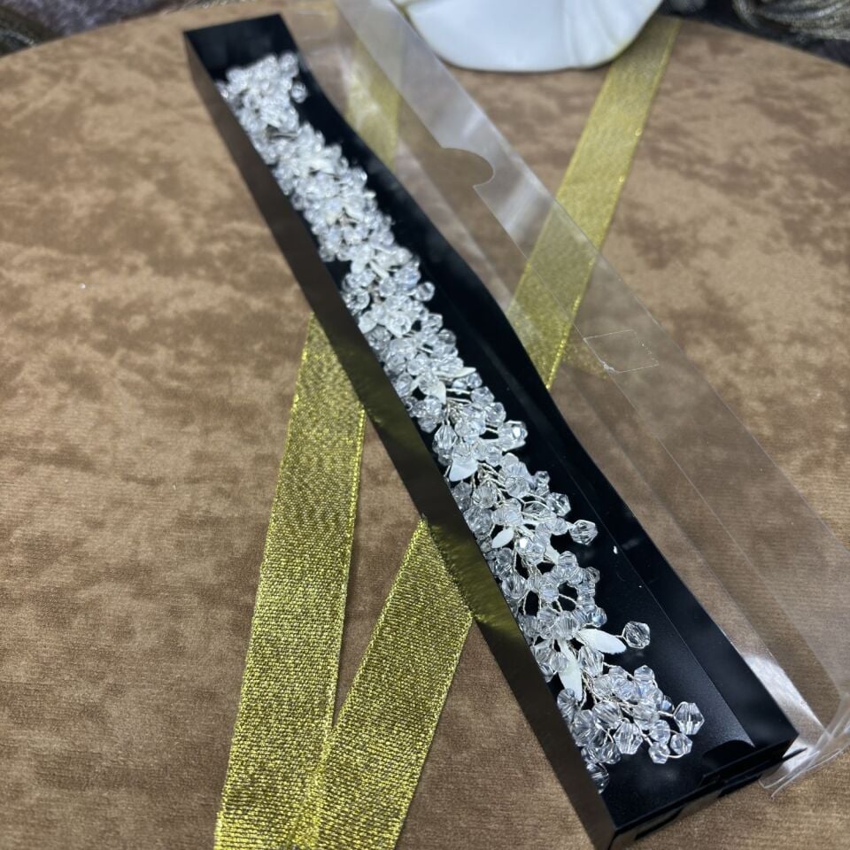Lazer Kesim Çiçekli Kristal Taşlı Gelin Saç Aksesuarı