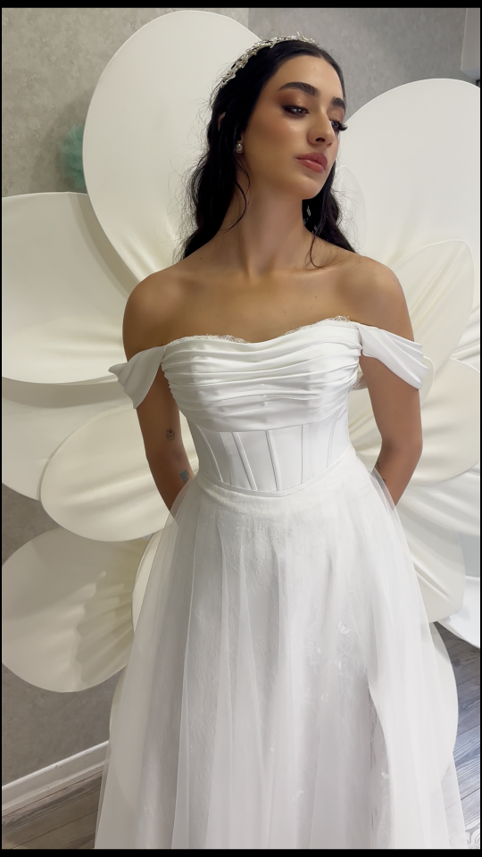 MACY | Saten Yırtmaçlı Gelinlik