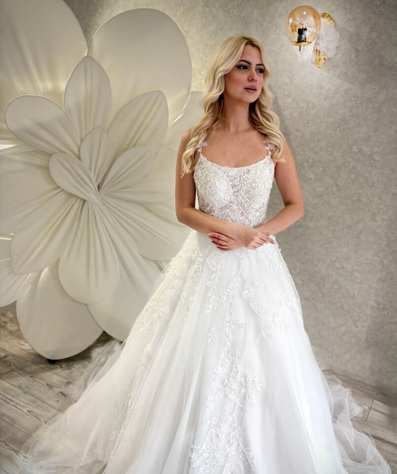 APRIL | Havuz Yaka Gelinlik