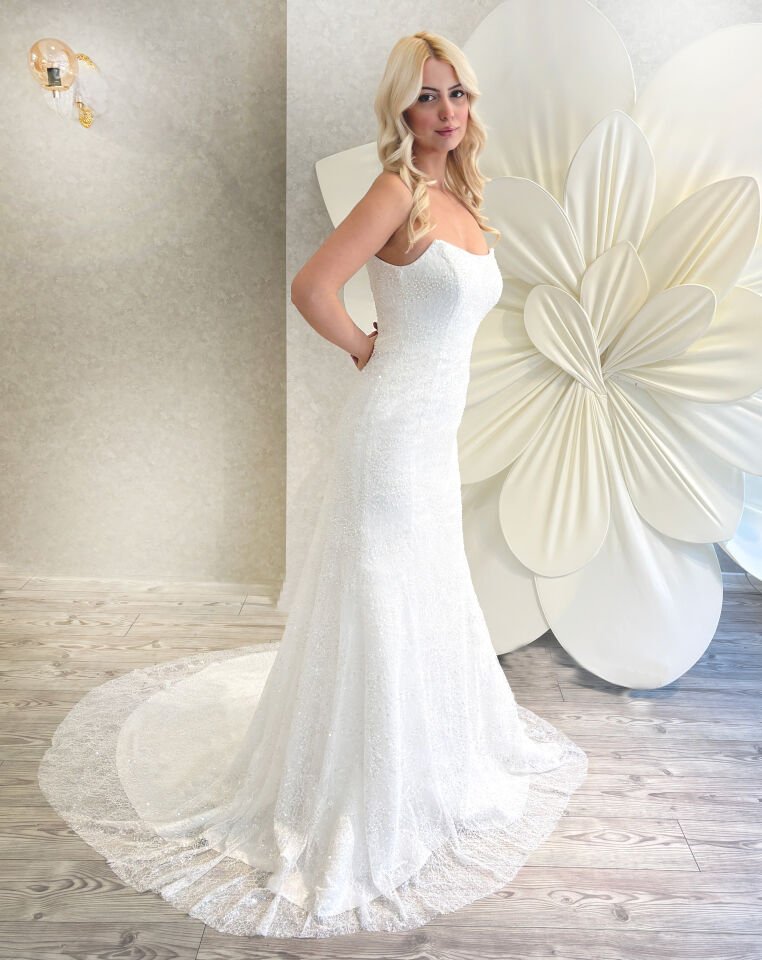 ELENA | İşlemeli Dantelli Balık Model