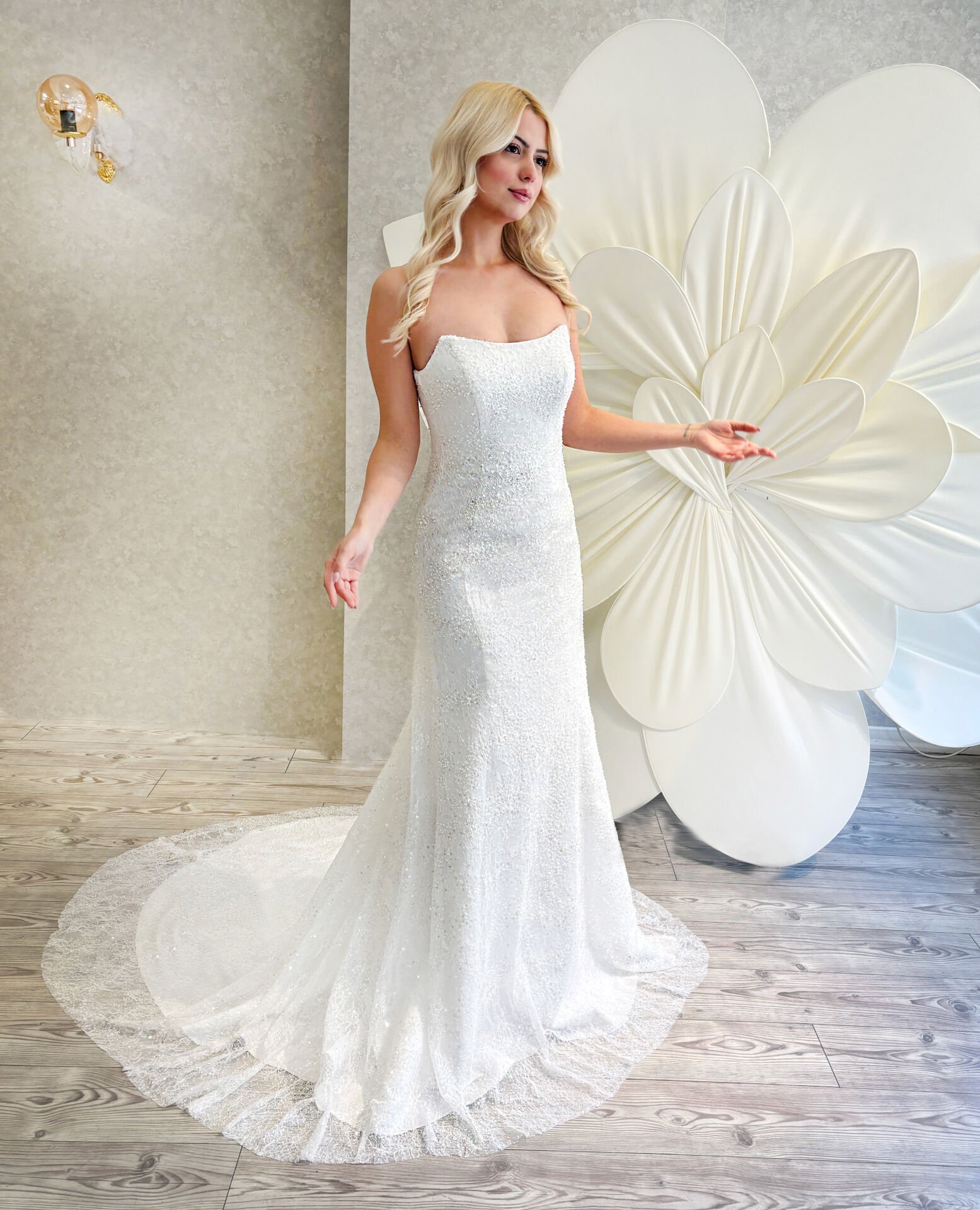 ELENA | İşlemeli Dantelli Balık Model