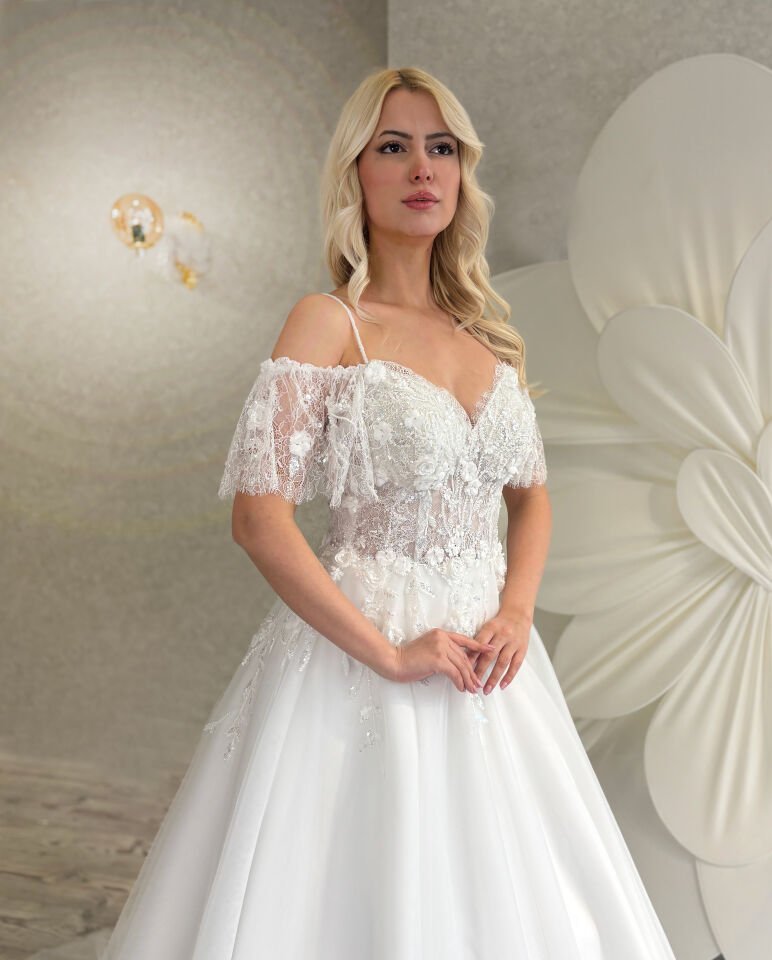 CRISTIE | Üç Boyutlu Gelinlik