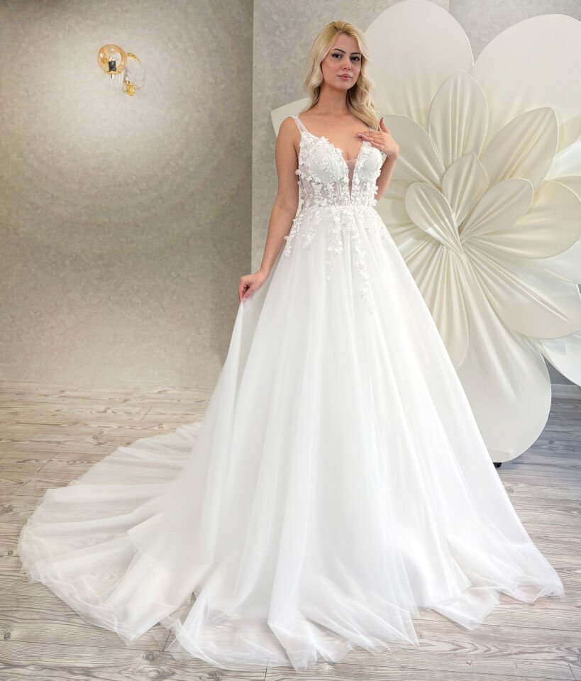 LINDA | Drapeli Üç Boyutlu Dantelli Gelinlik